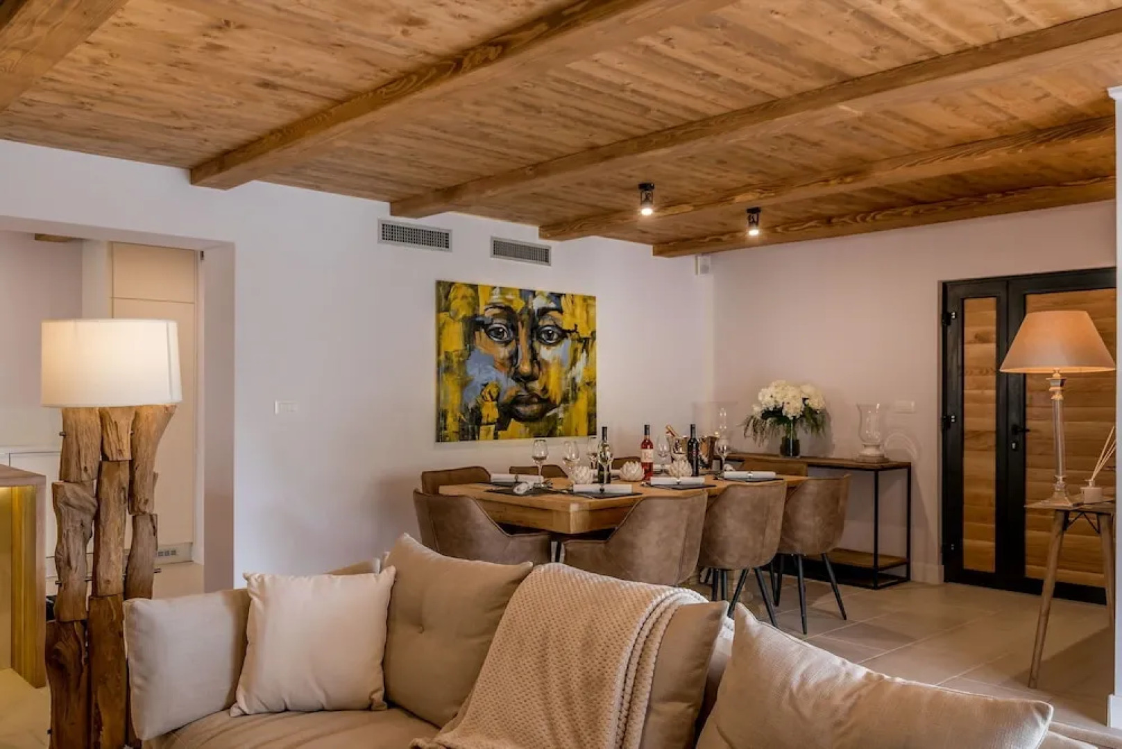 Beachfront Villa Feodora Grande