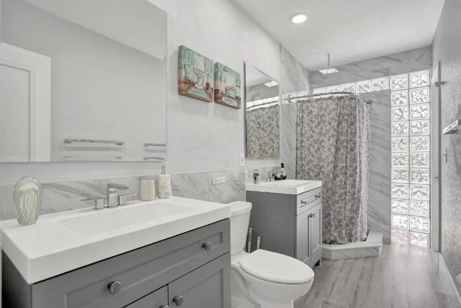 Modern 4bdr Home With Pool By The Beach