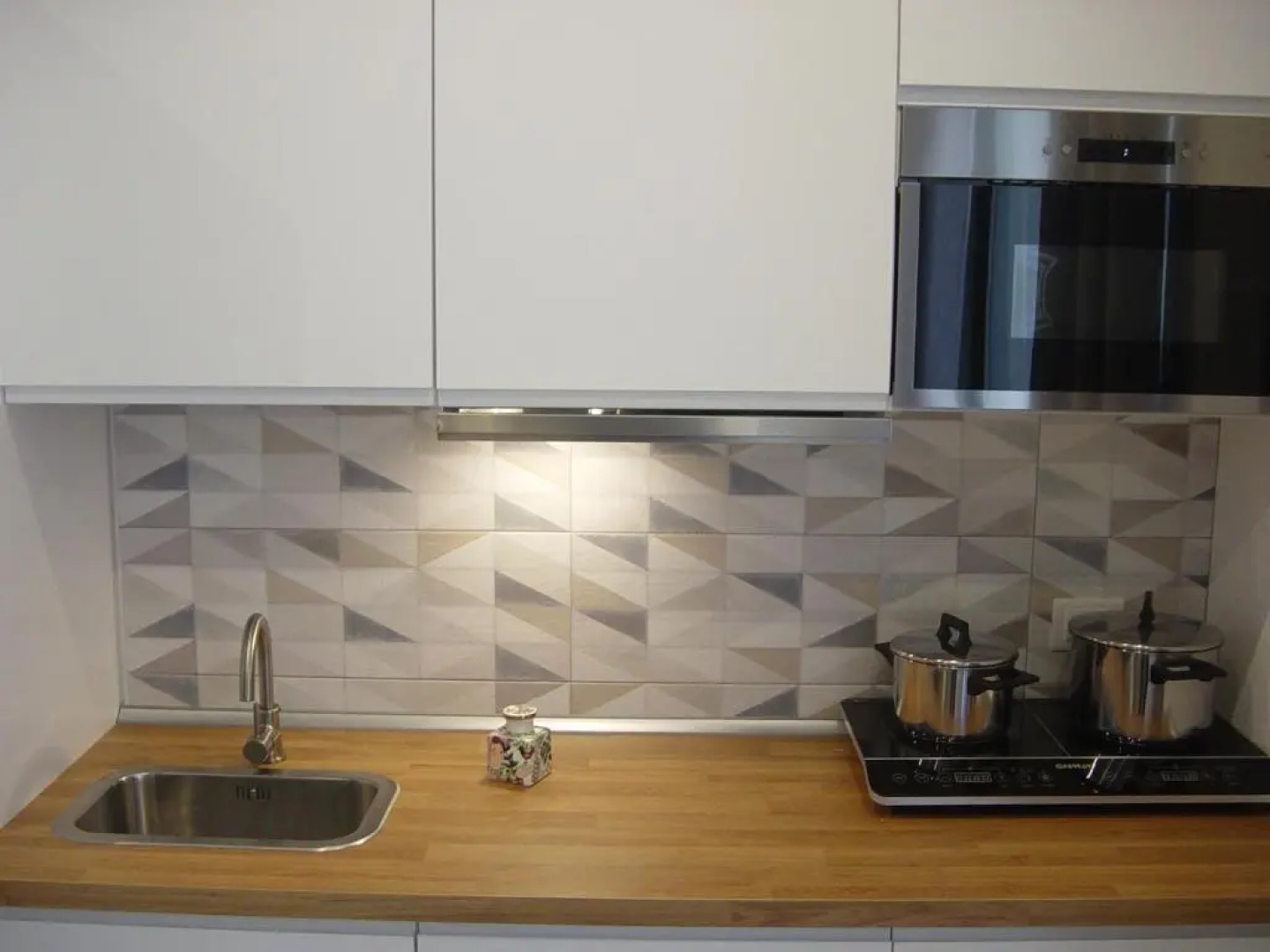 kissunderthemoonapartments