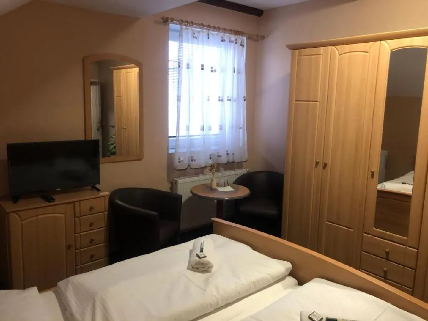 LAGUNA Hotel & Restaurant