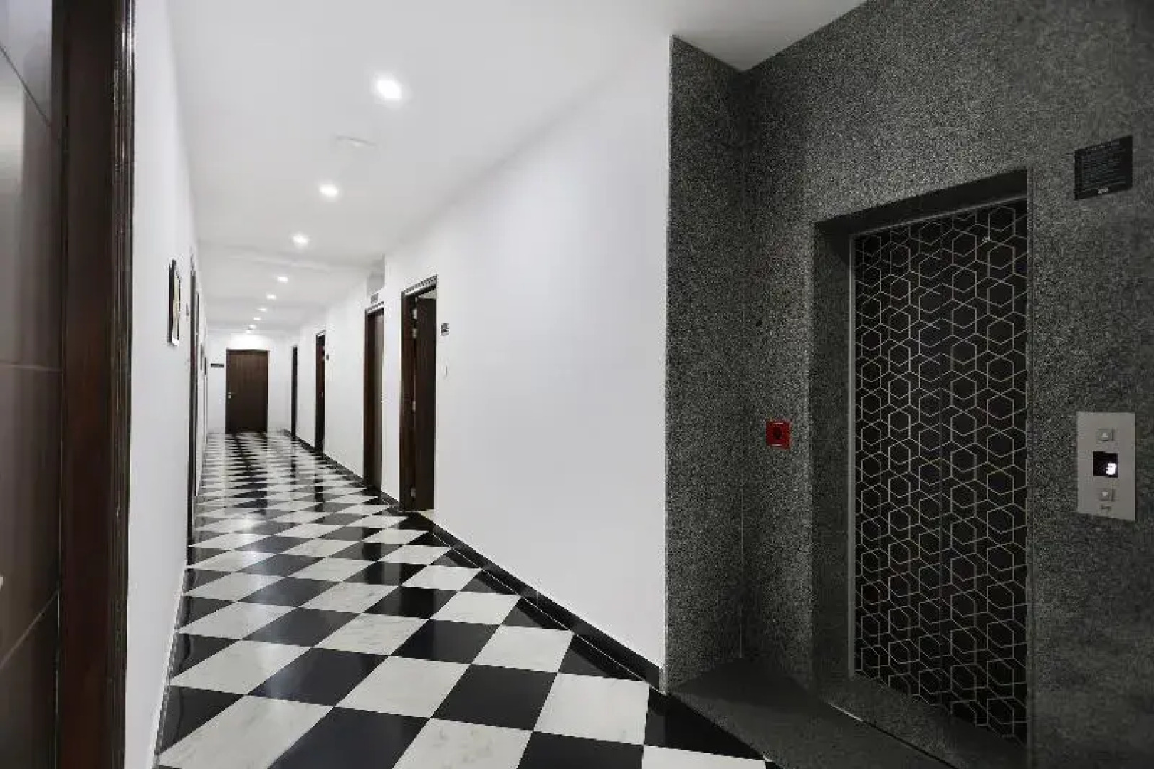 Revaas Lake View Boutique Hotel