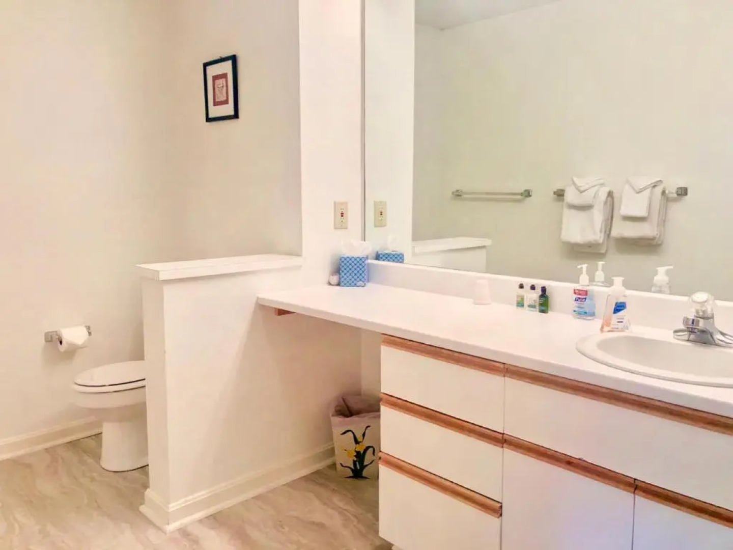 F3 Fairway Village Condo With Great Mountain Views, 8 Minute Walk From Omni Mount Washington Hotel!