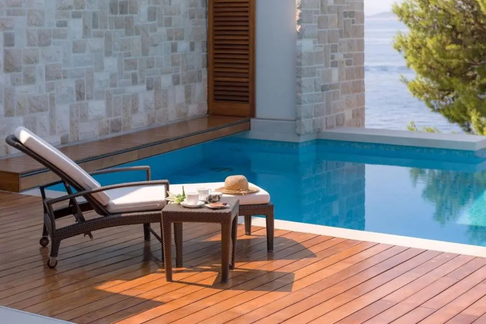 Luxury Seafront Villa Brela Pride with private heated pool at the beach in Brela - Baska Voda