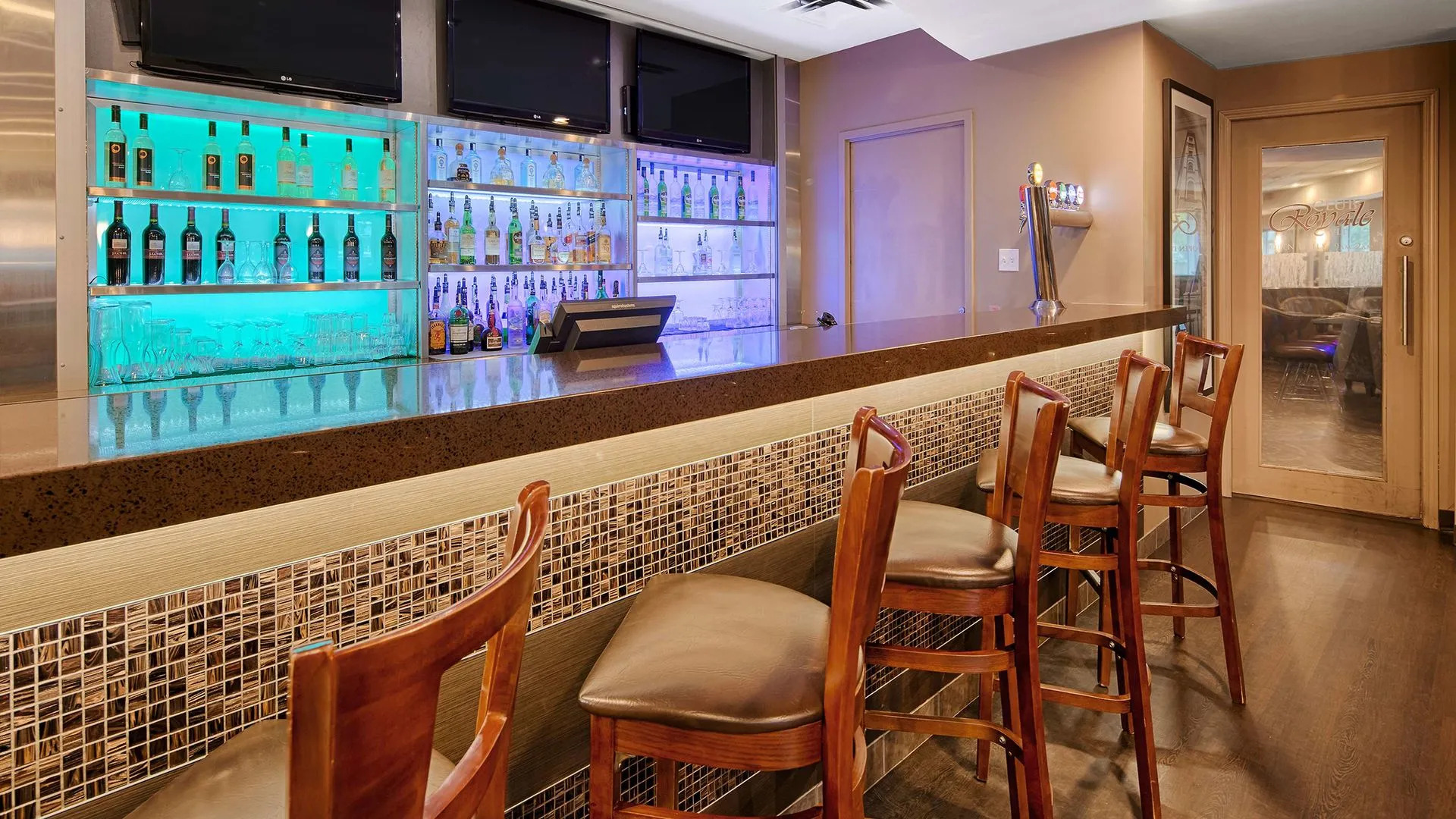 Hampton Inn by Hilton Winnipeg Downtown