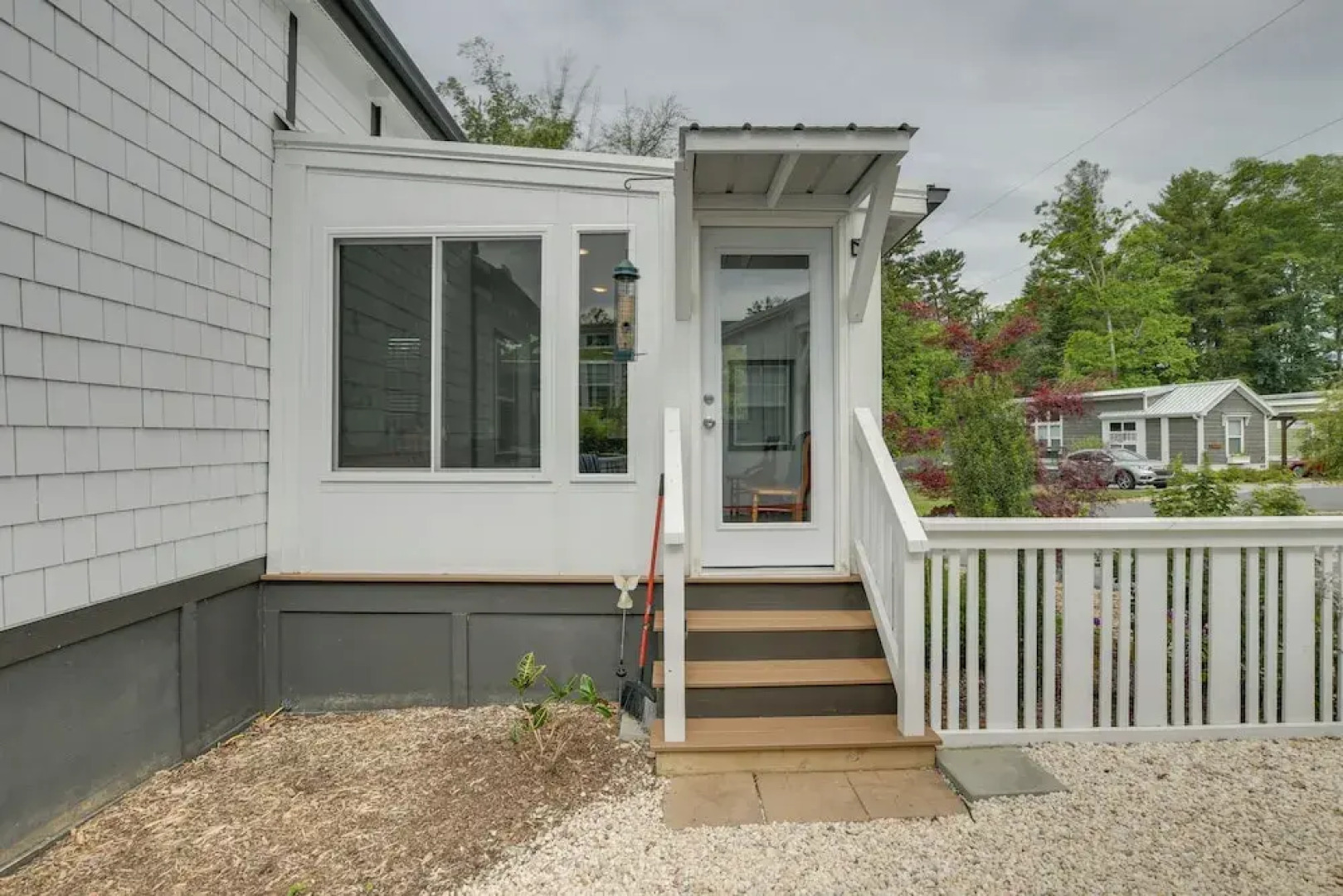 Chic Flat Rock Tiny Home: Pool Access!