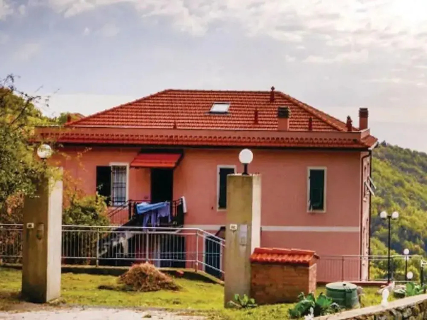 Traditional Holiday Home in Moneglia With Private Terrace