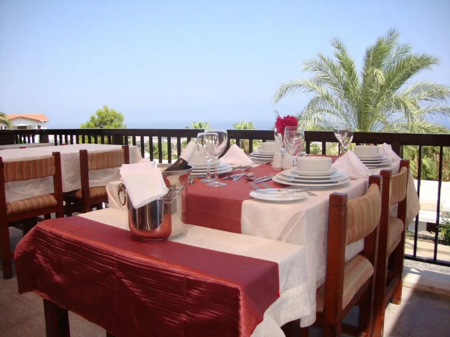 Onar Holiday Village