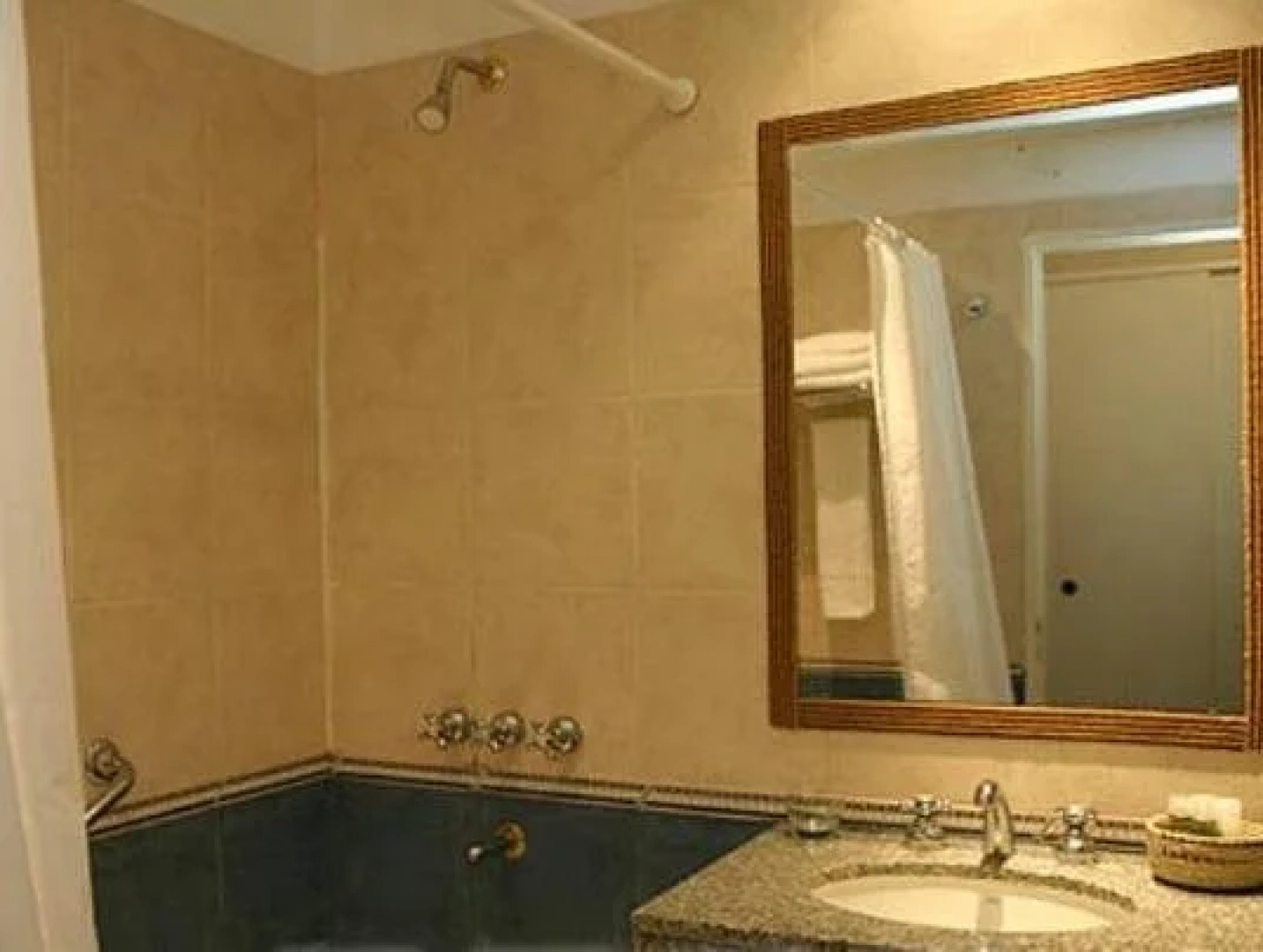 Hotel Marina del Faro Resort