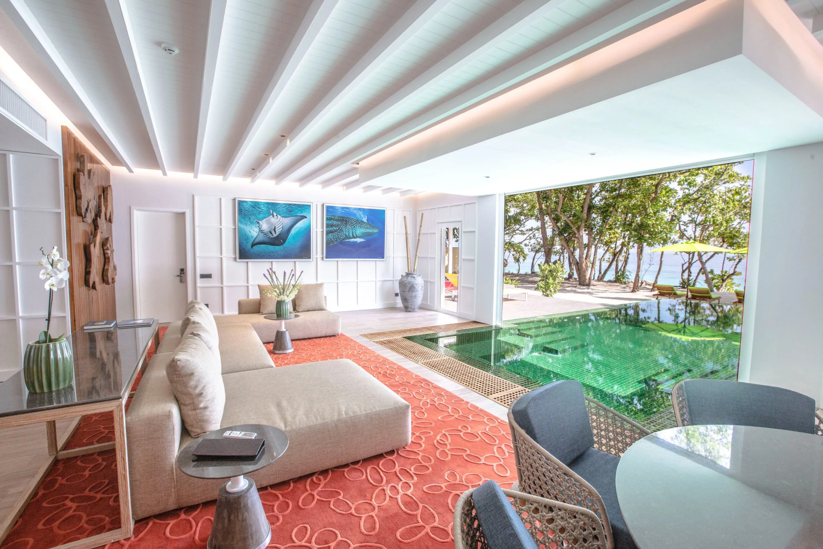 Курорт Emerald Maldives Resort & Spa