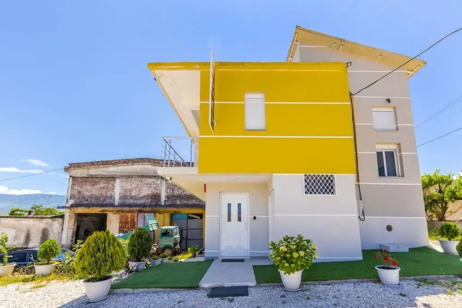 Bliss Triple Room in Gjirokast r