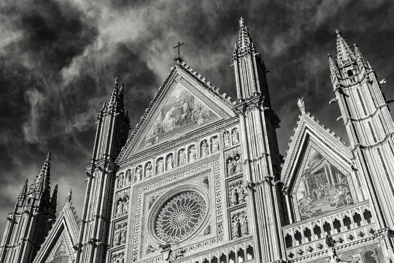 House With 2 Bedrooms in Chiusi, With Wonderful Lake View