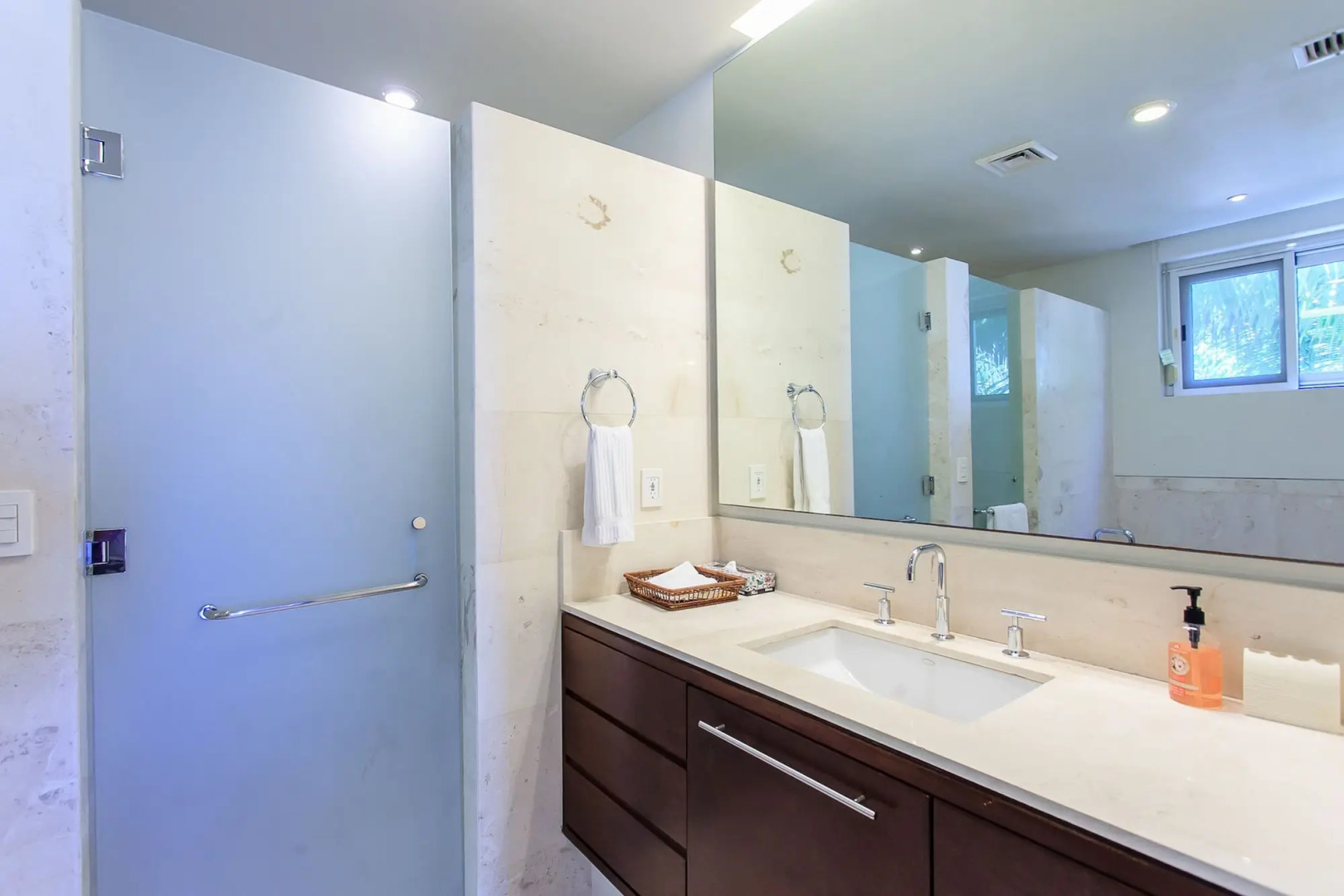 Okol Paraiso by Riviera Rentals