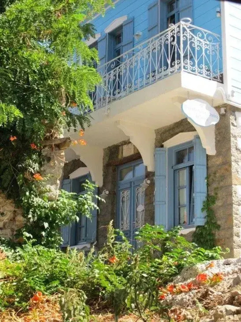 Traditional Houses Atzanou