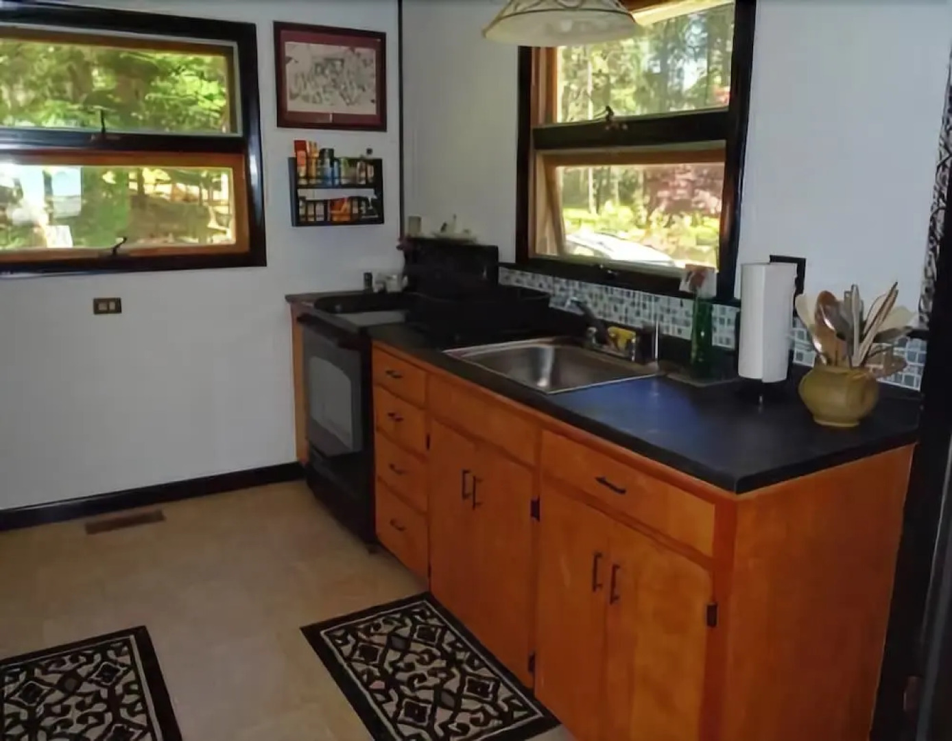 Lucky Stone Retreat - Two Bedroom Home