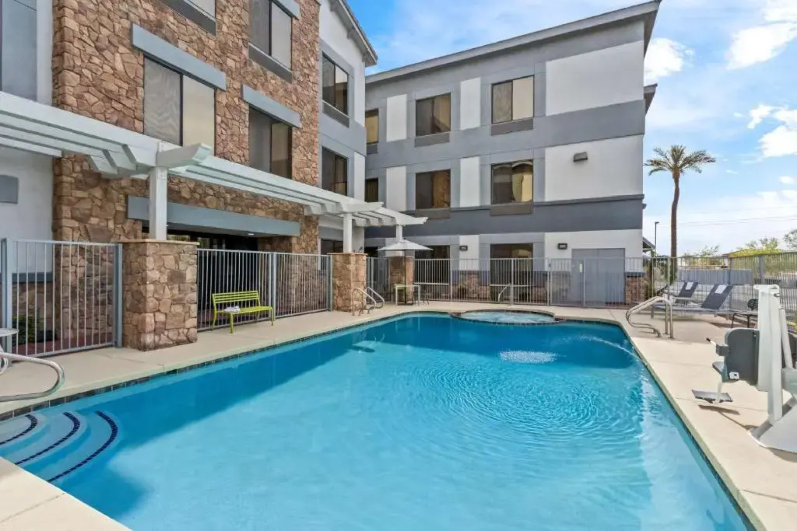 Best Western Legacy Inn & Suites