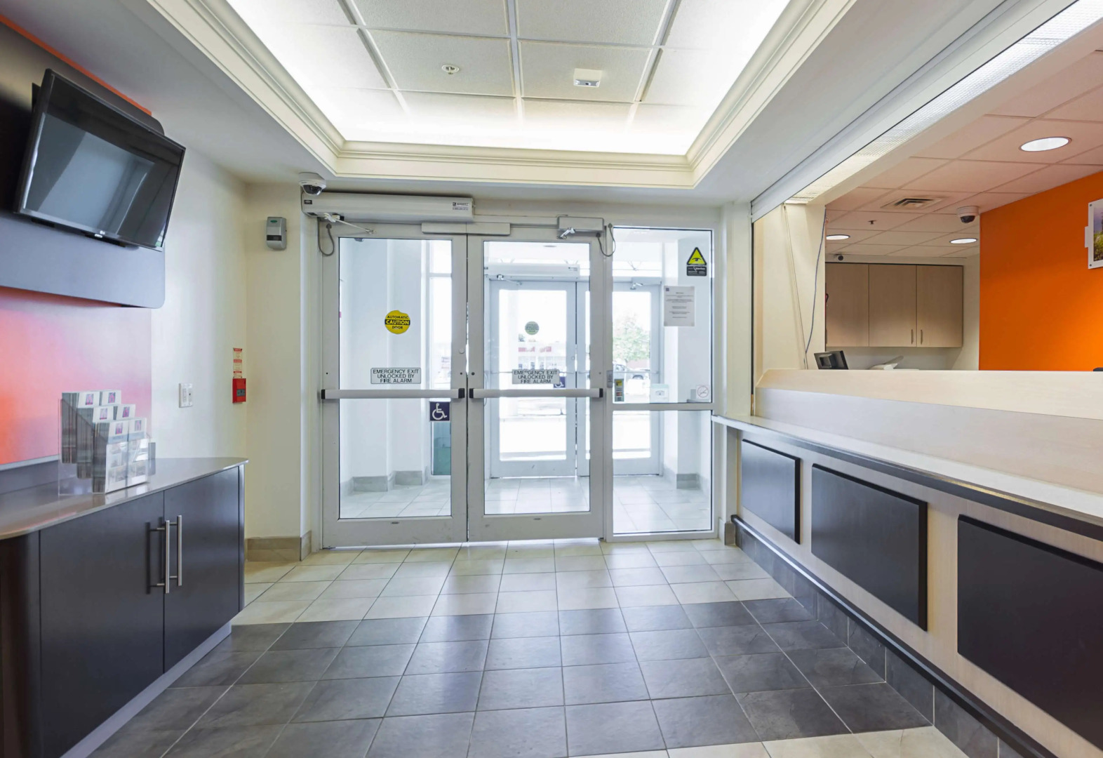 Motel 6 Whitby, ON - Toronto East