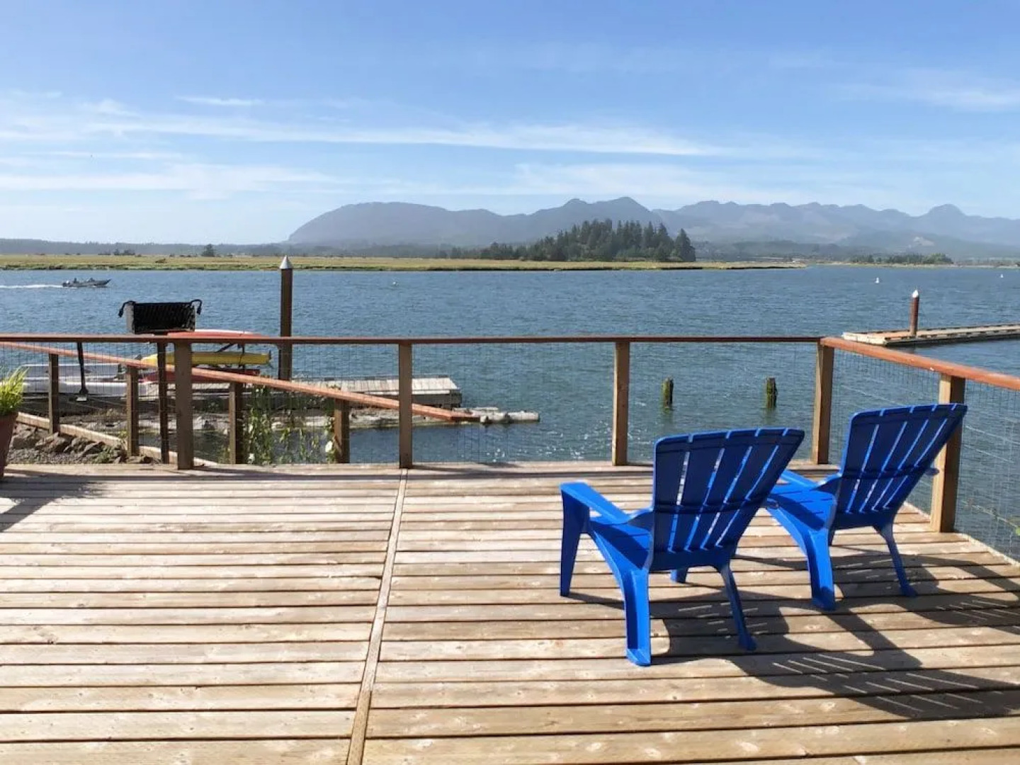 Wheeler on the Bay Lodge & Marina