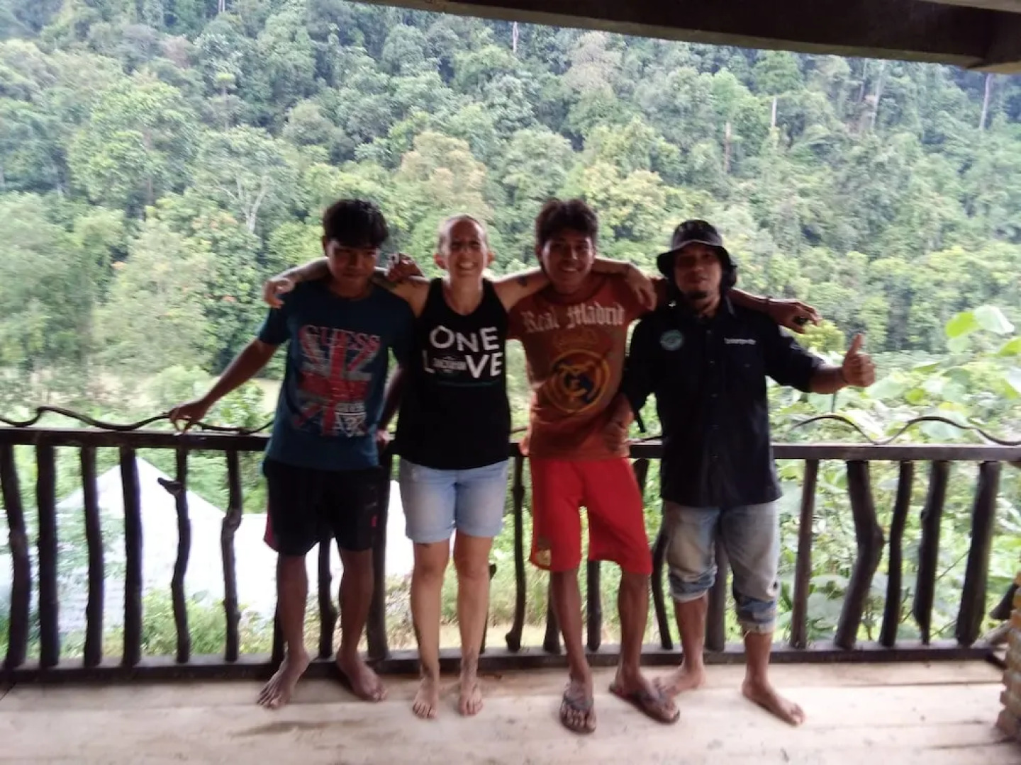 Mountain View Cottages & Villa Tangkahan