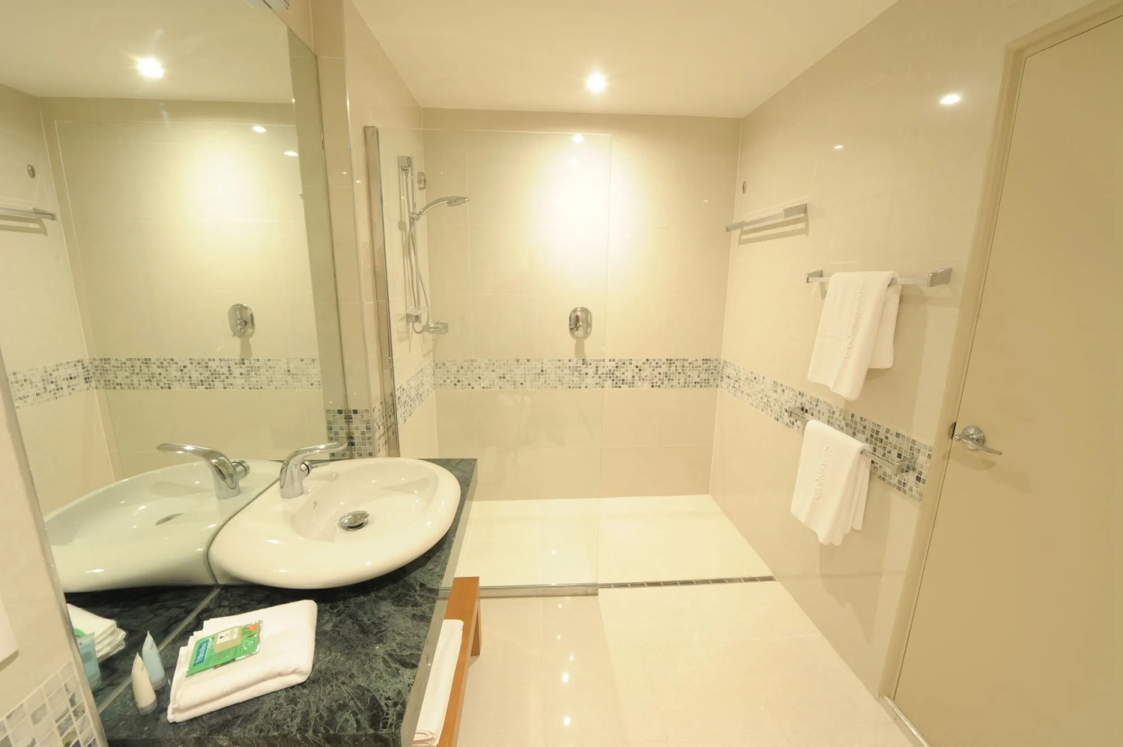 Ela Beach Hotel