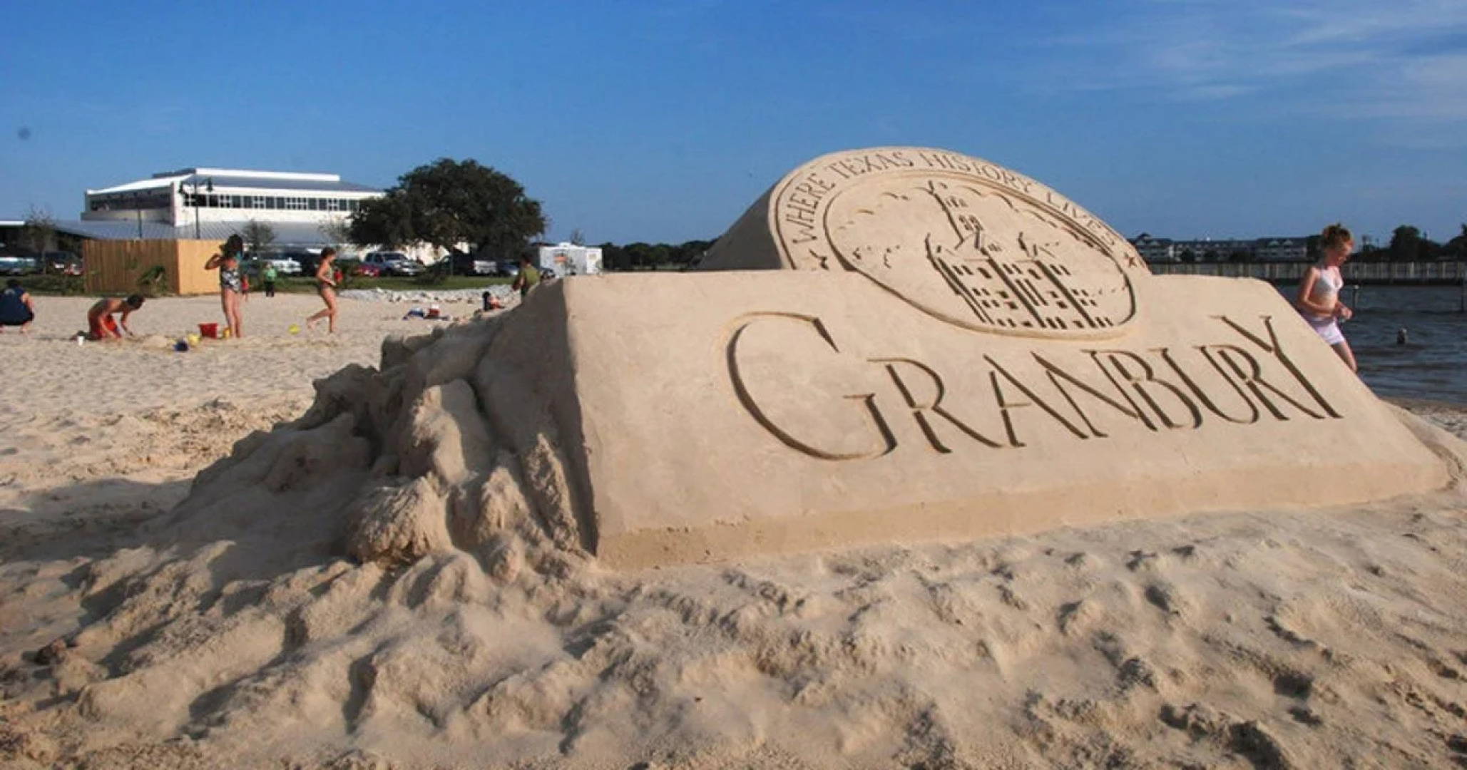 Holiday Inn Express & Suites Granbury by IHG