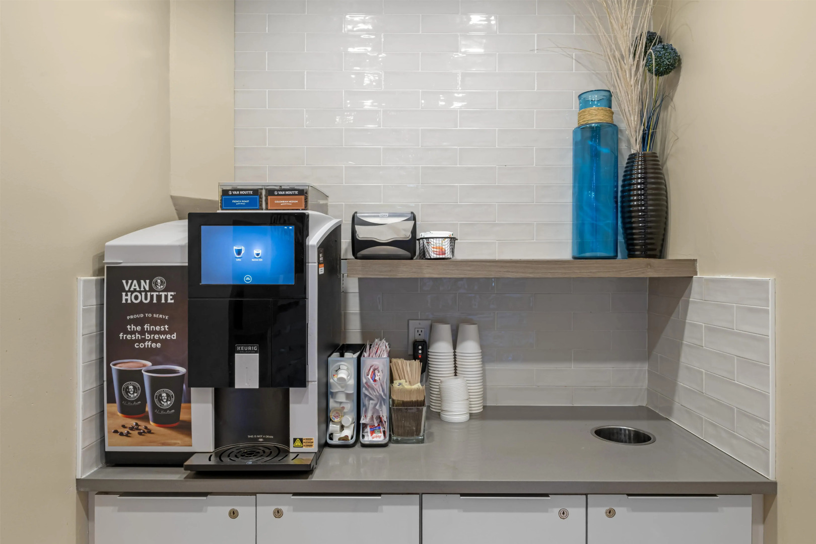 Best Western Plus Dartmouth Hotel & Suites