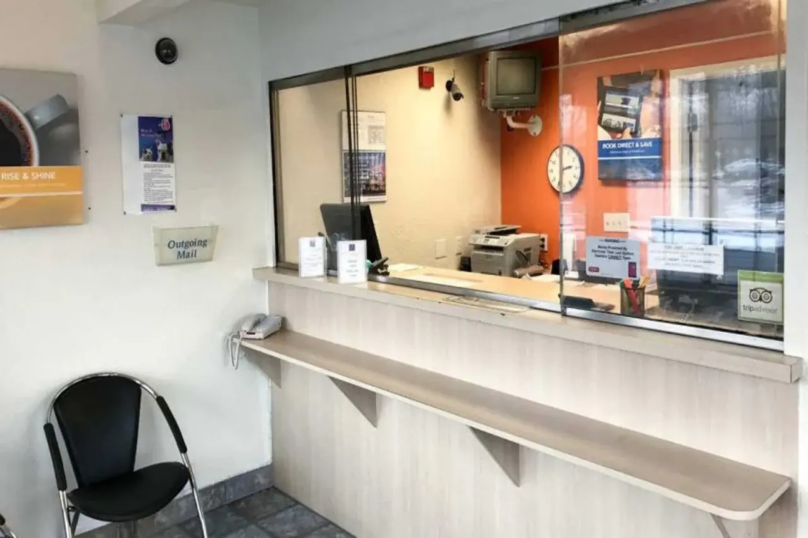 Motel 6 Enfield, CT - Hartford