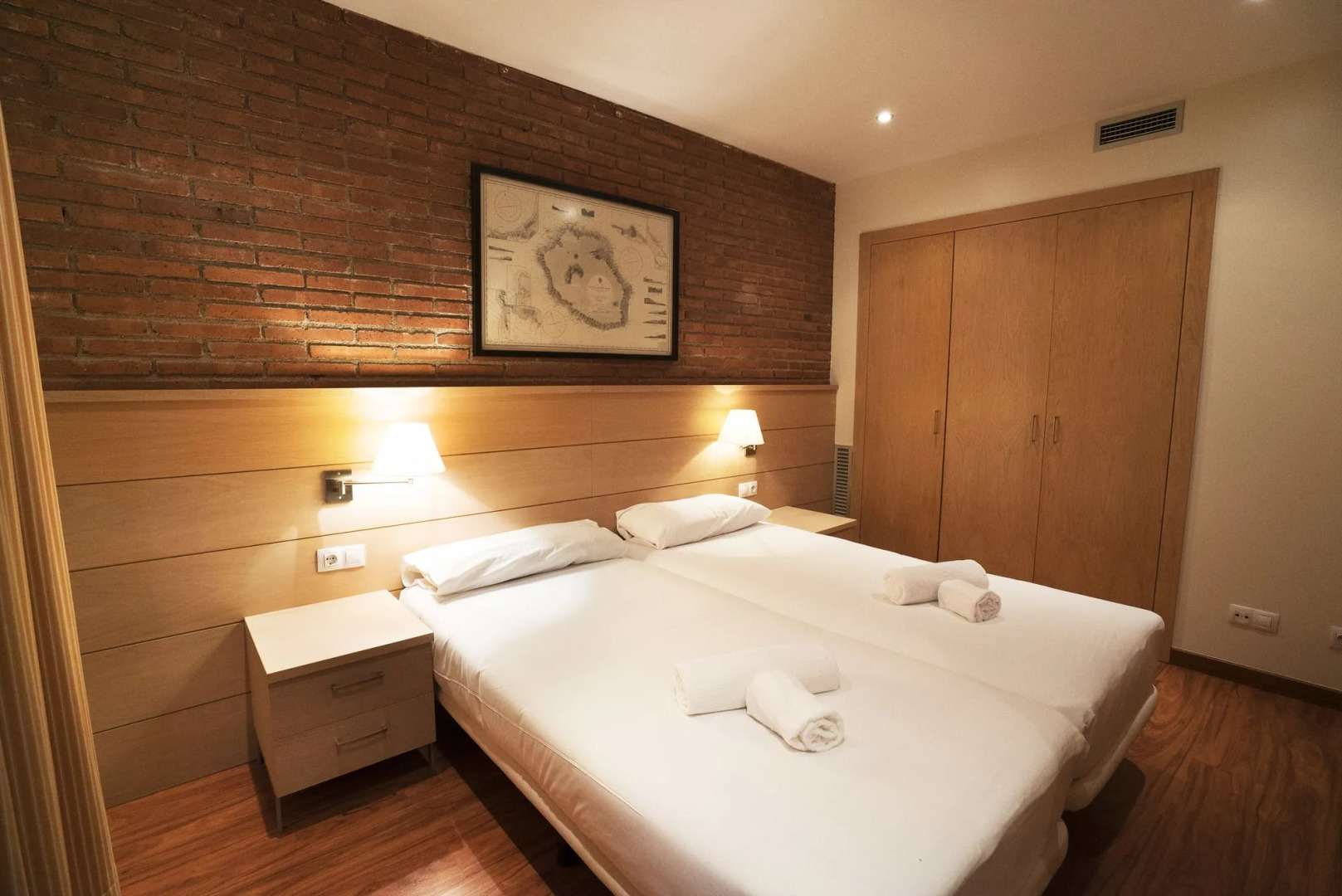 Serennia Cest Apartamentos Arc de Triomf