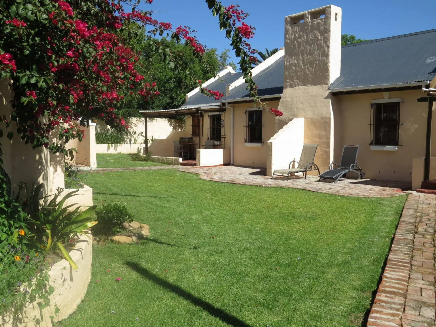 De Leeuwenhof Estate