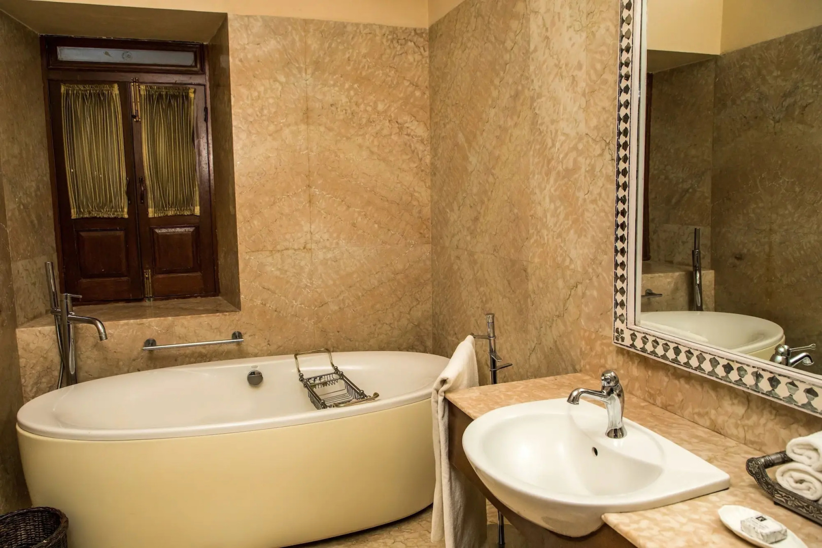 The Lalit Laxmi Vilas Palace