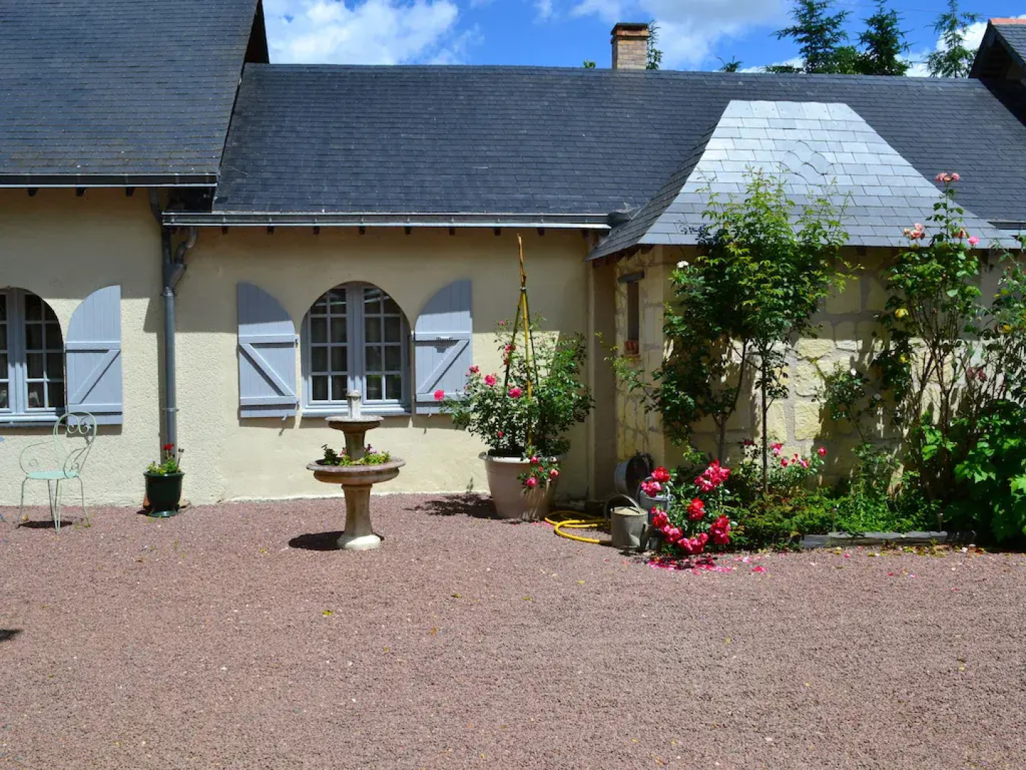 Cozy Holiday Home in Brion with Swimming Pool