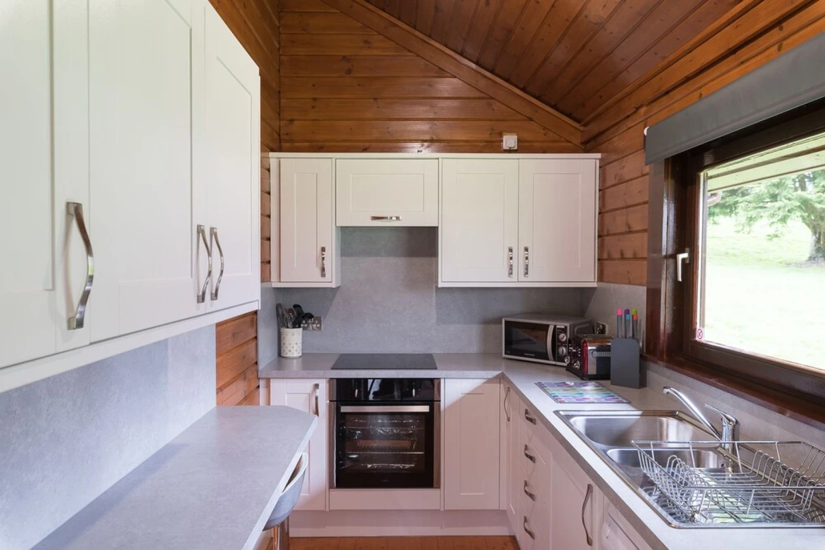 Lady Galloway Lodge 29 with Hot Tub, Newton Stewart