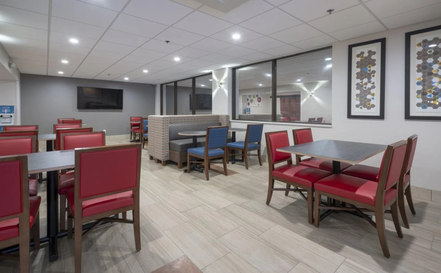 Holiday Inn Express Minneapolis/Coon Rapids/Blaine by IHG
