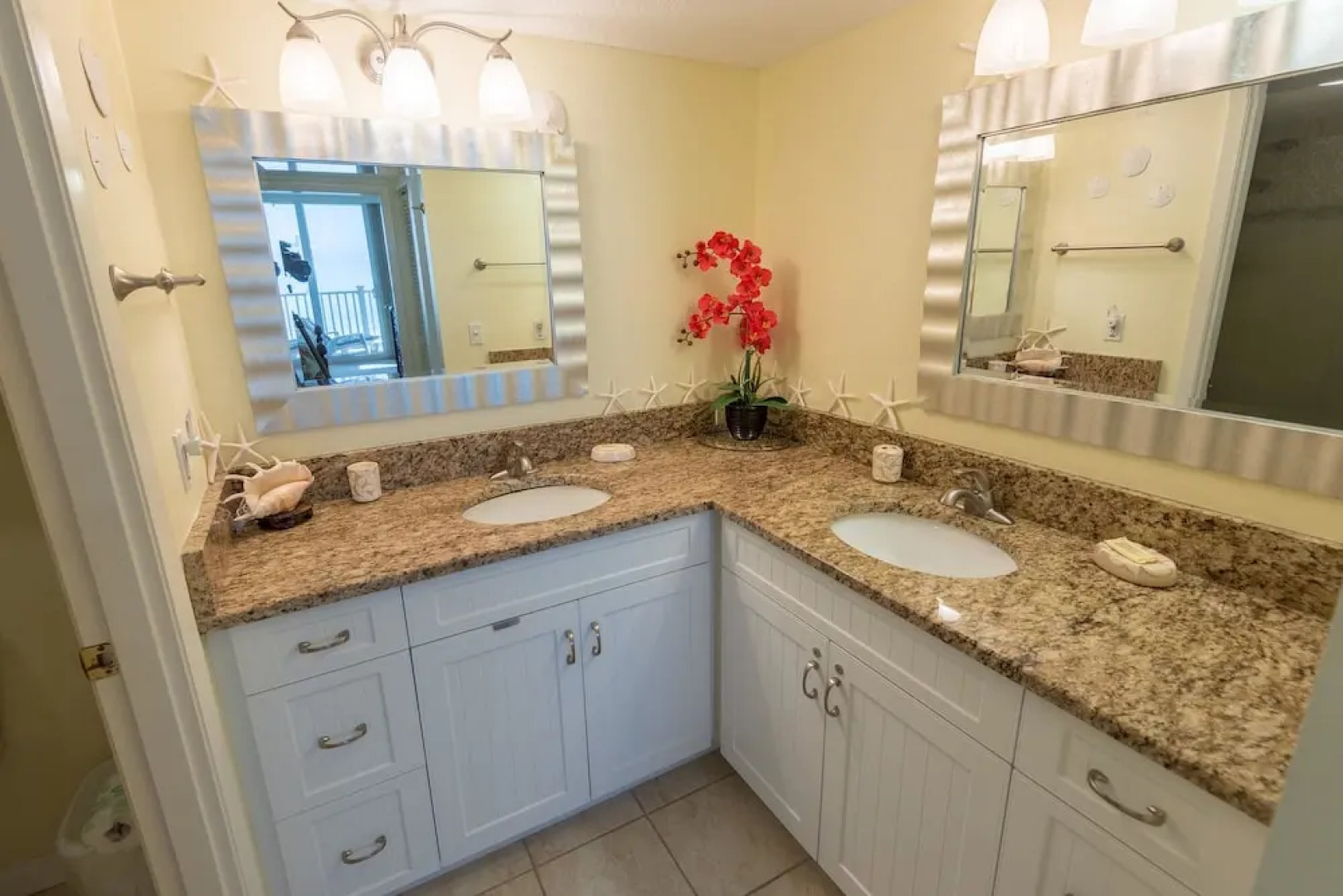 Anna Maria Island Club 20