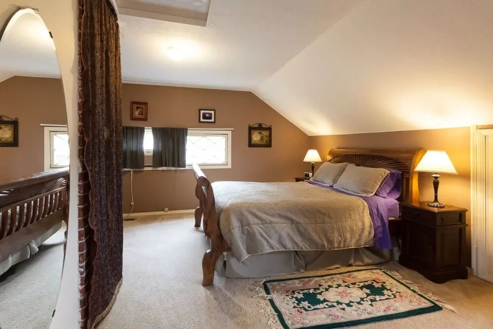 Daisy's Place 3 Bedroom Home by RedAwning