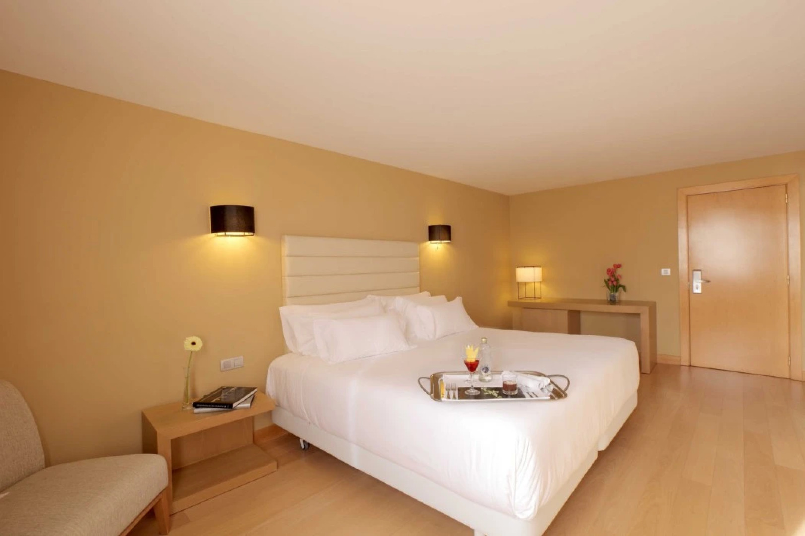 Отель NH Collection Cáceres Palacio de Oquendo