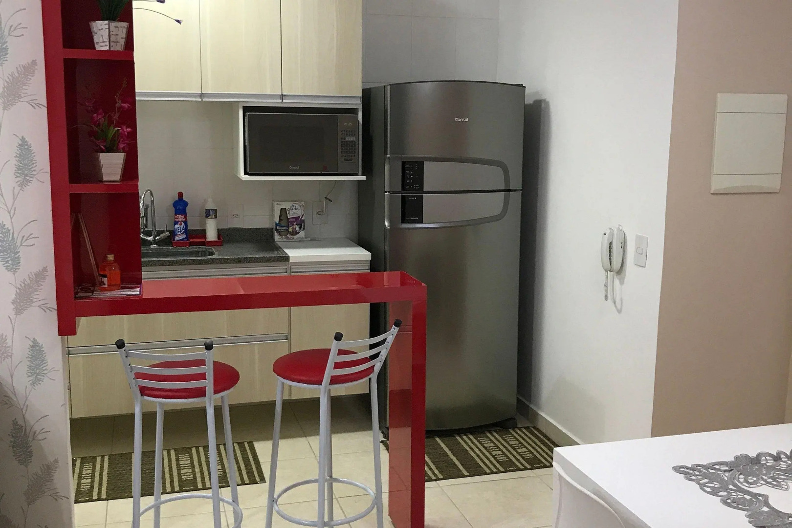 Apto na Ocian, com Vista para o Mar, Piscina, 2 Quartos, Ar Condicionado