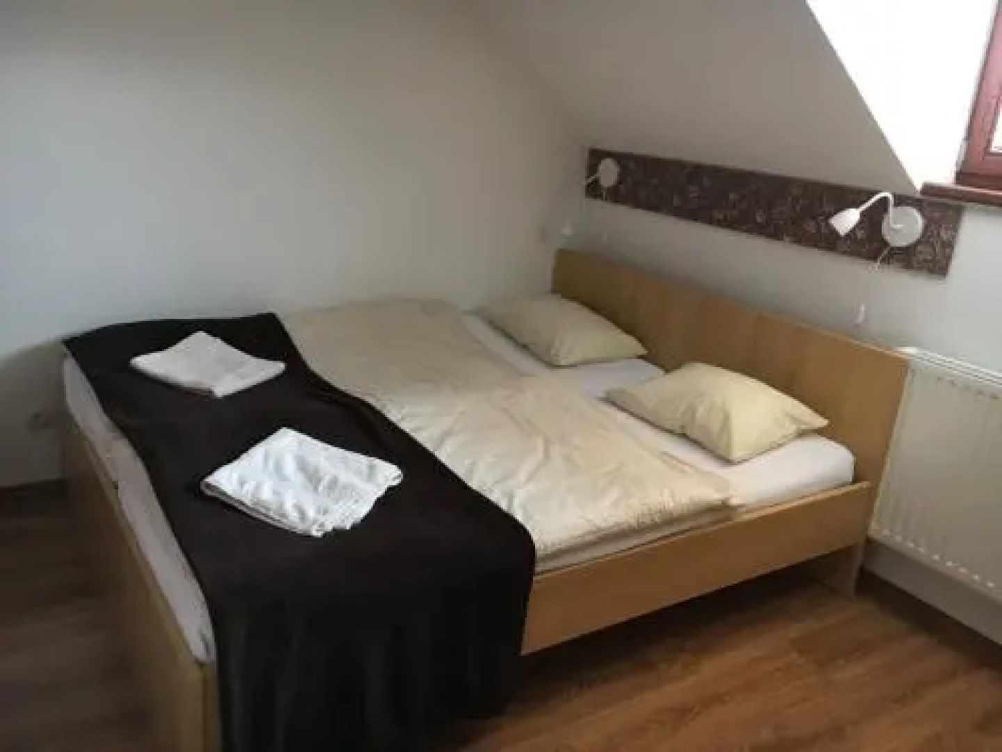 Vinný Sklep Monty Velké Bílovice