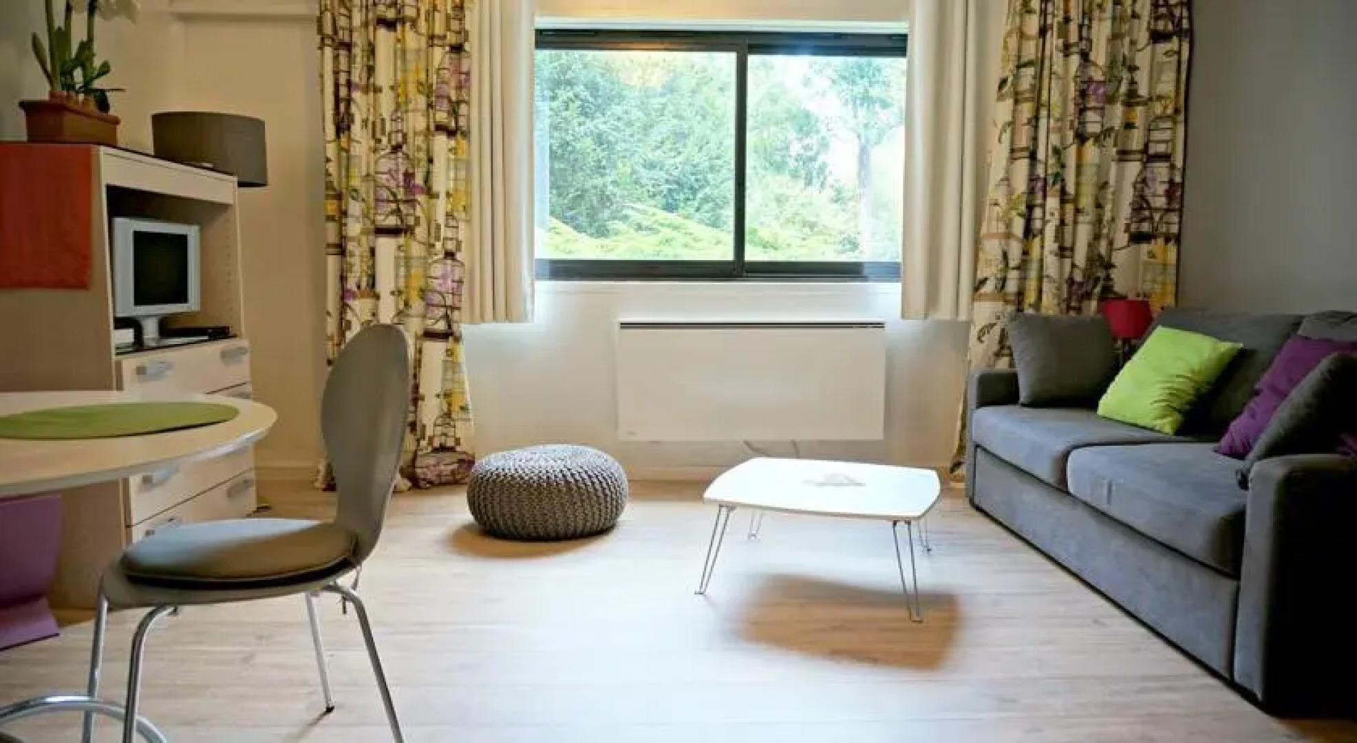 Little Suite - Lison