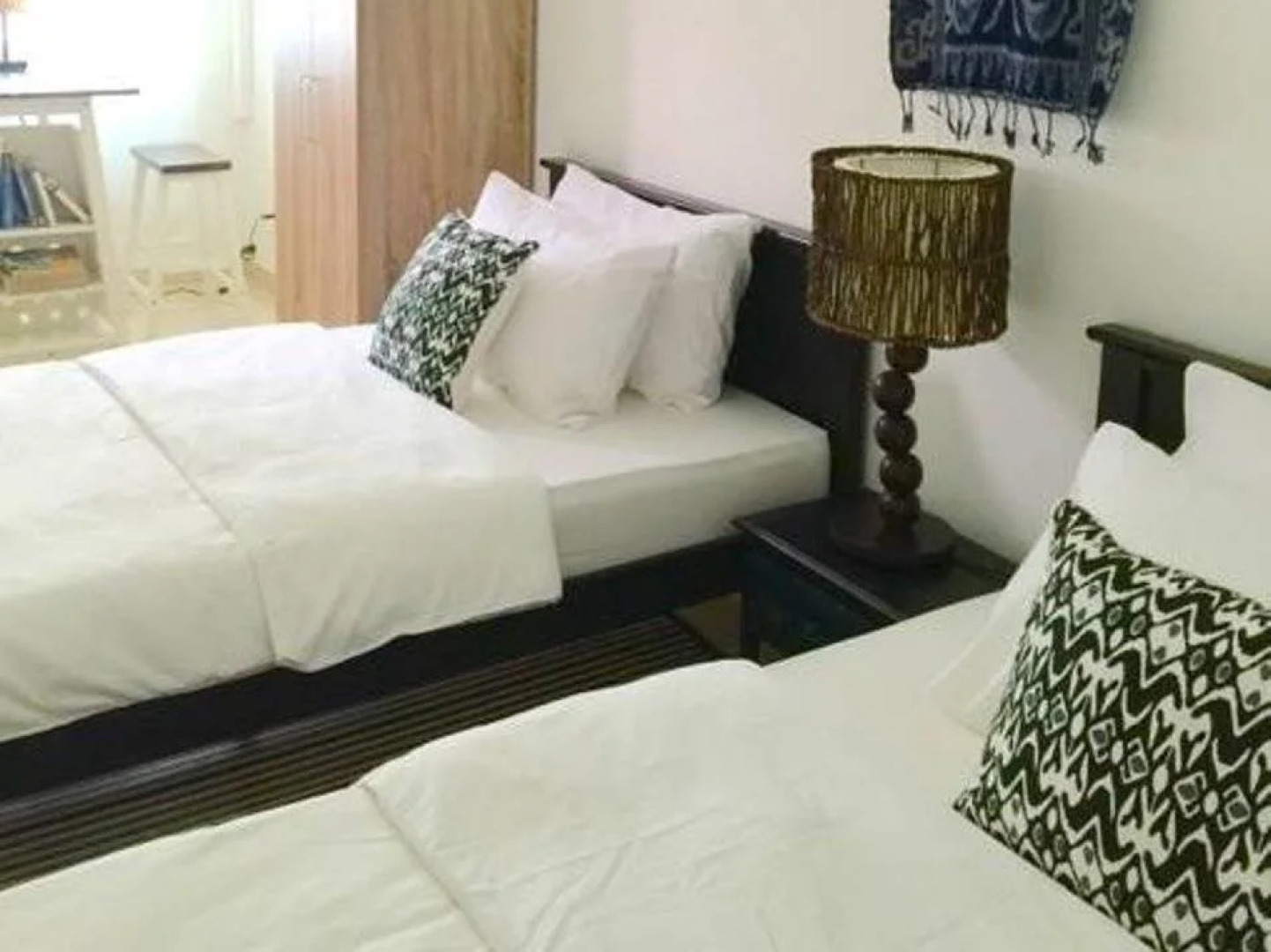 Balik Pulau BookLodge B&B