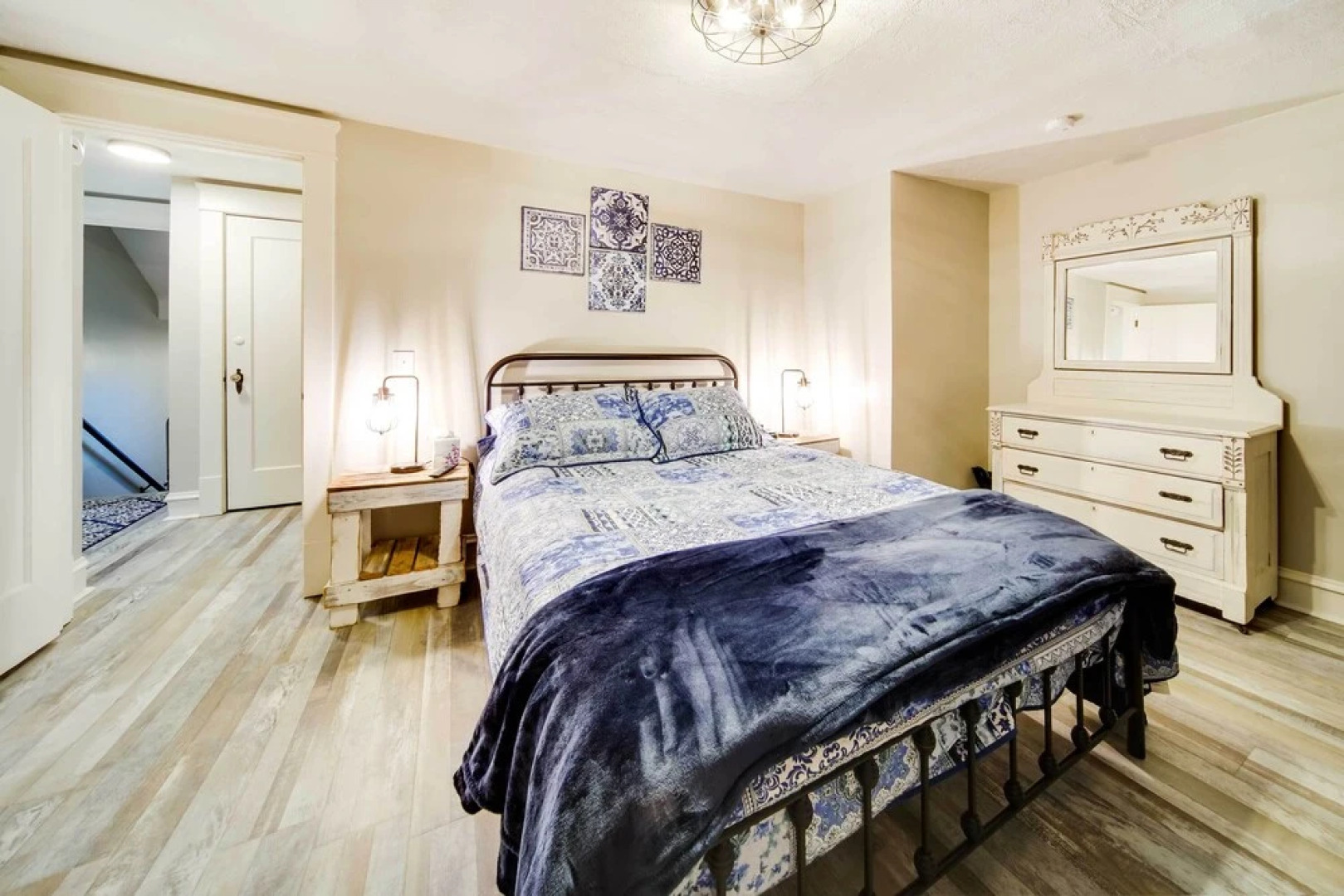 Meadville Apartment w/ Deck < 2 Mi to Allegheny!