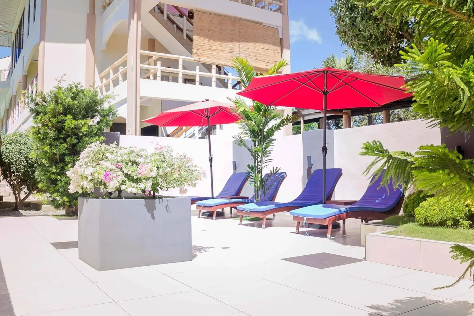 Alona Northland Resort