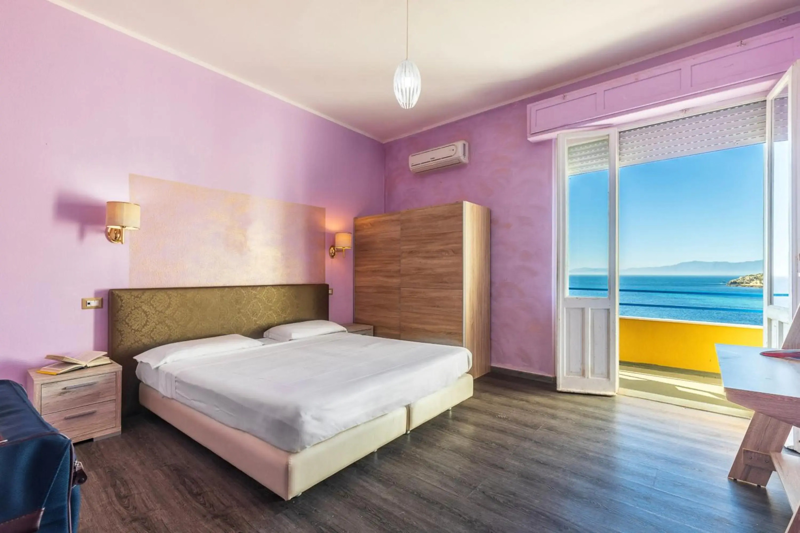 Отель Calamosca