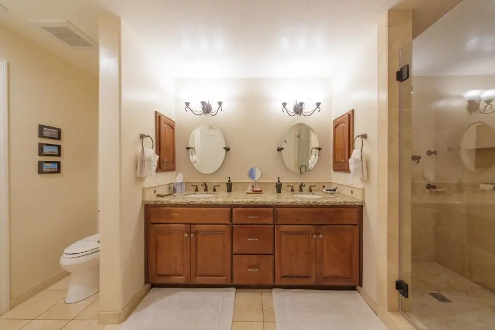 Valentina #202 3 Bedroom Condo by RedAwning