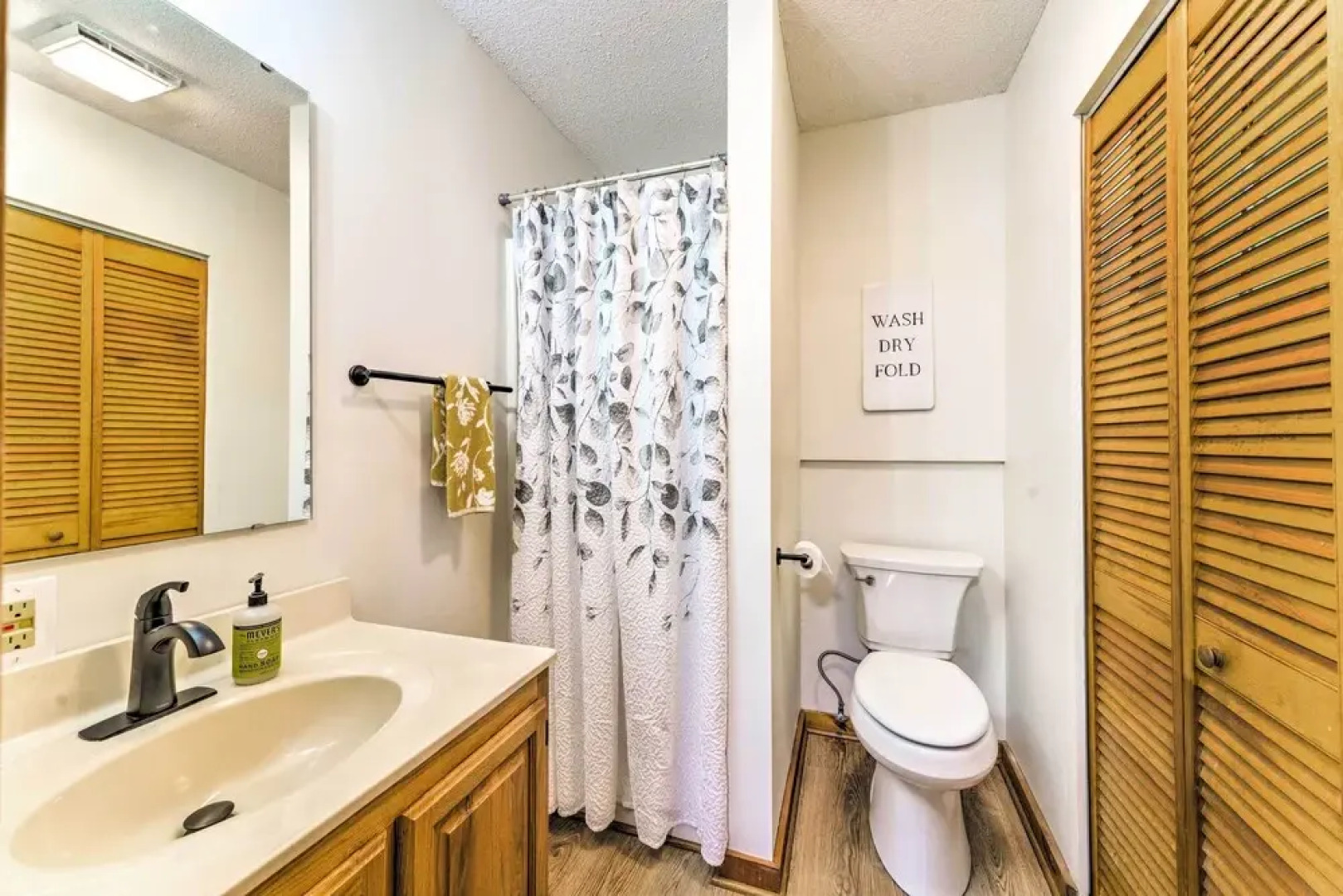 Newland Home w/ Fire Pit: 7 Mi to Grandfather Mtn