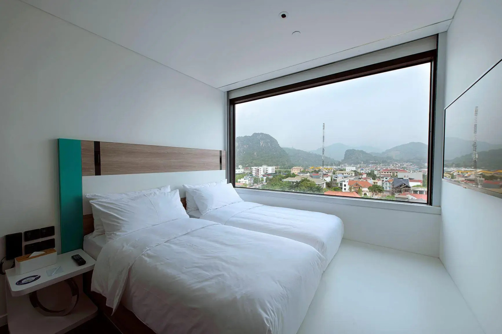 Tru by Hilton Hoa Binh City Centre