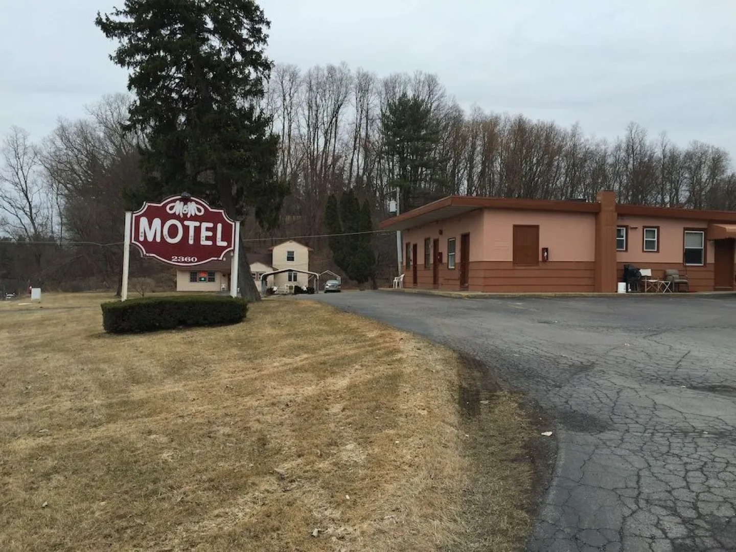 M and M Motel