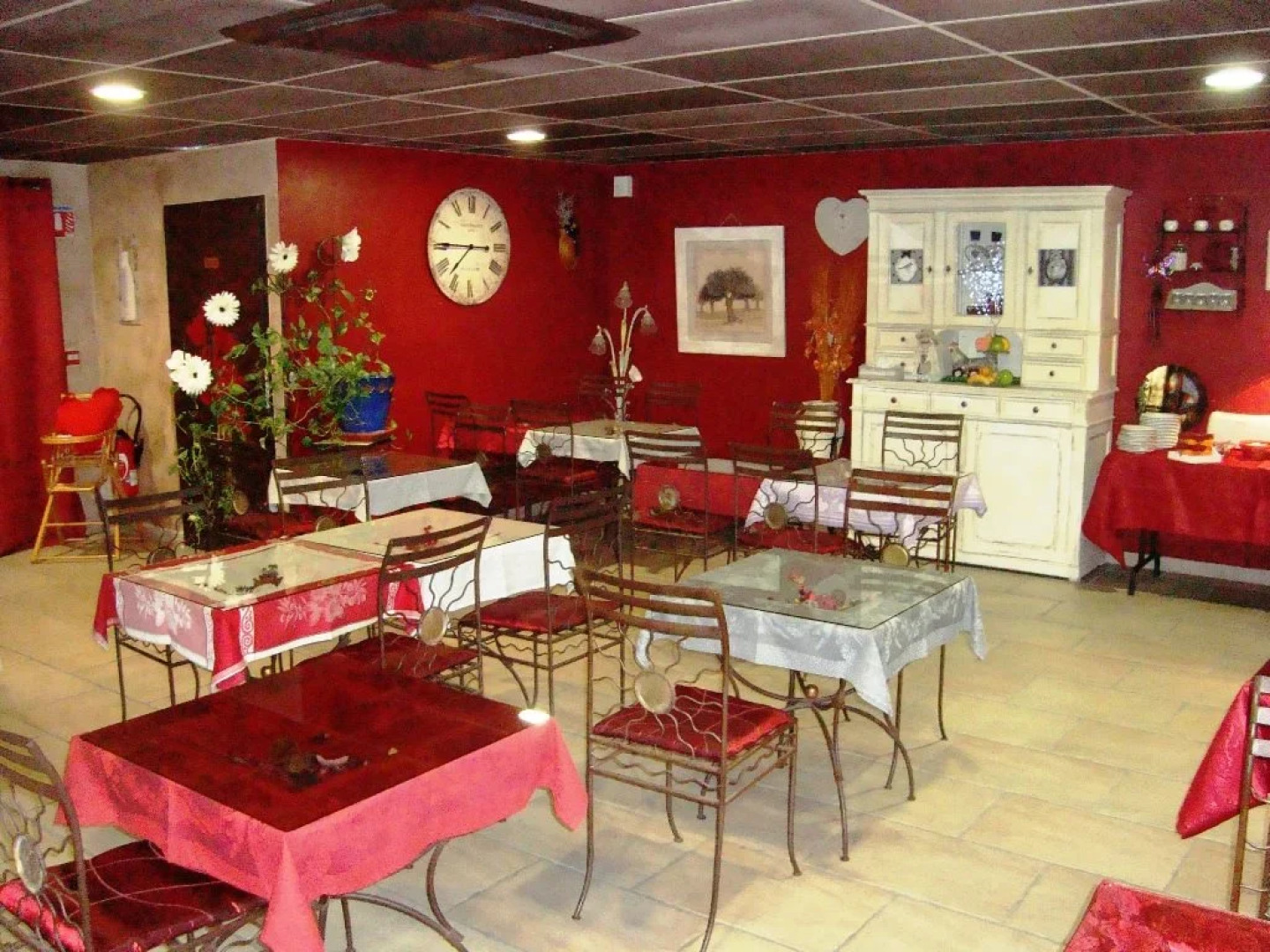 Hotel The Originals Aix-en-Provence Nord Le Village Provençal (ex Inte