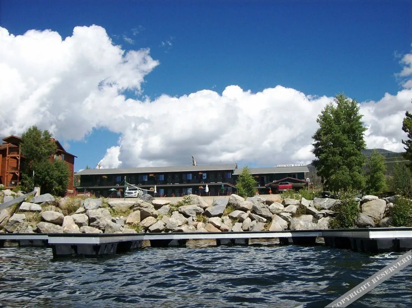 Western Riviera Lakeside Lodging