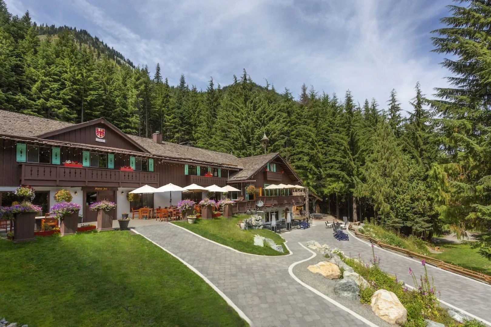The Alpine Inn at Crystal Mountain Resort