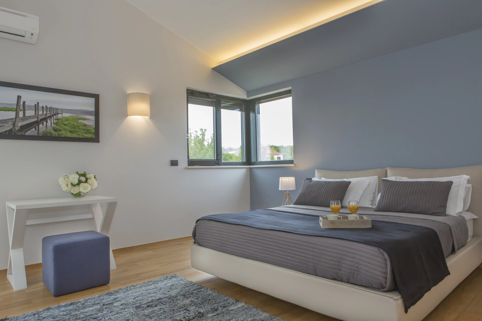 Spacious Villa with Private Pool and Jacuzzi in Porec